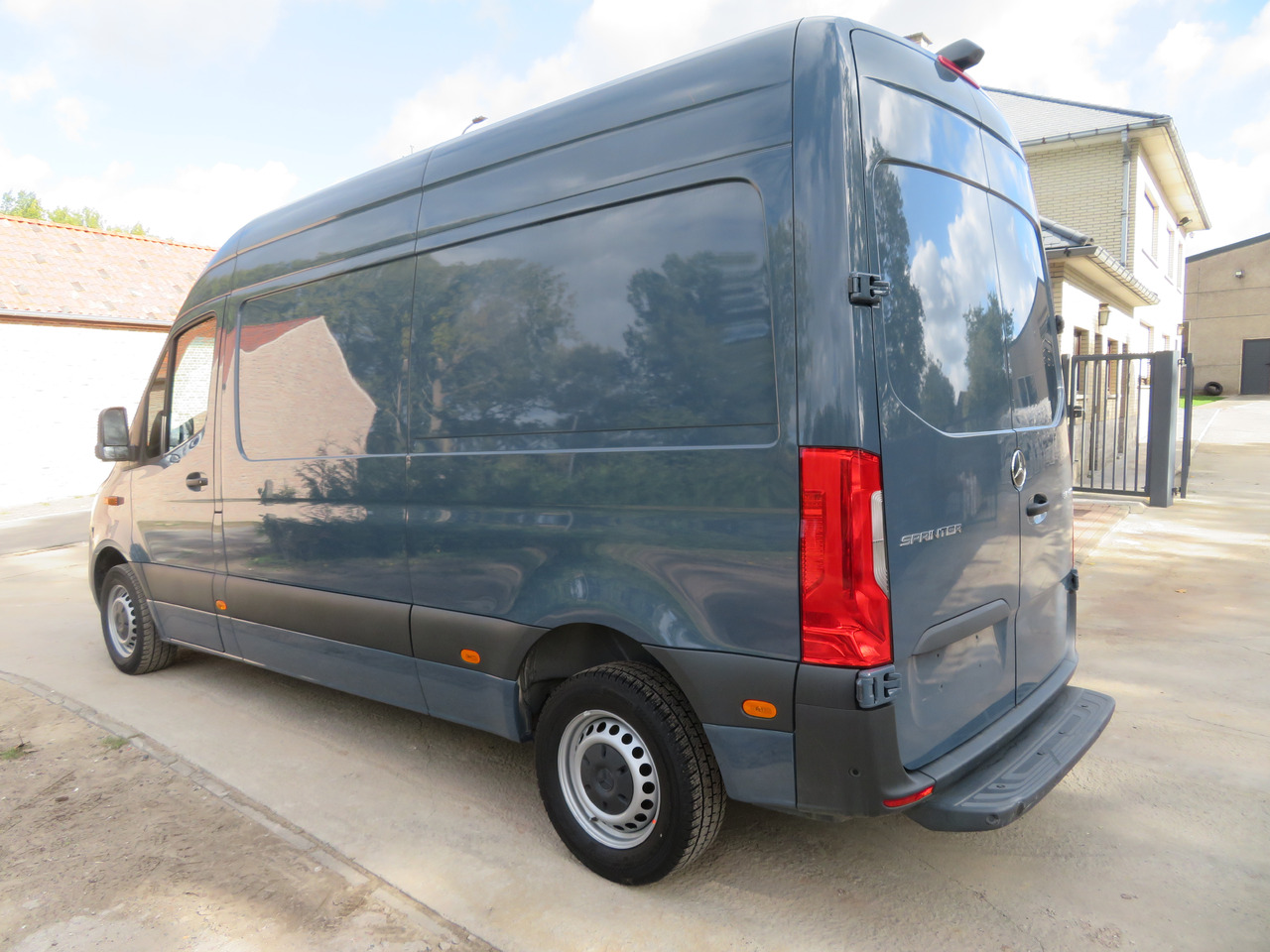 Mercedes-Benz Gesloten bestelwagen A2H2 - Furgon: slika 5 Mercedes-Benz Gesloten bestelwagen A2H2 - Furgon: slika 5