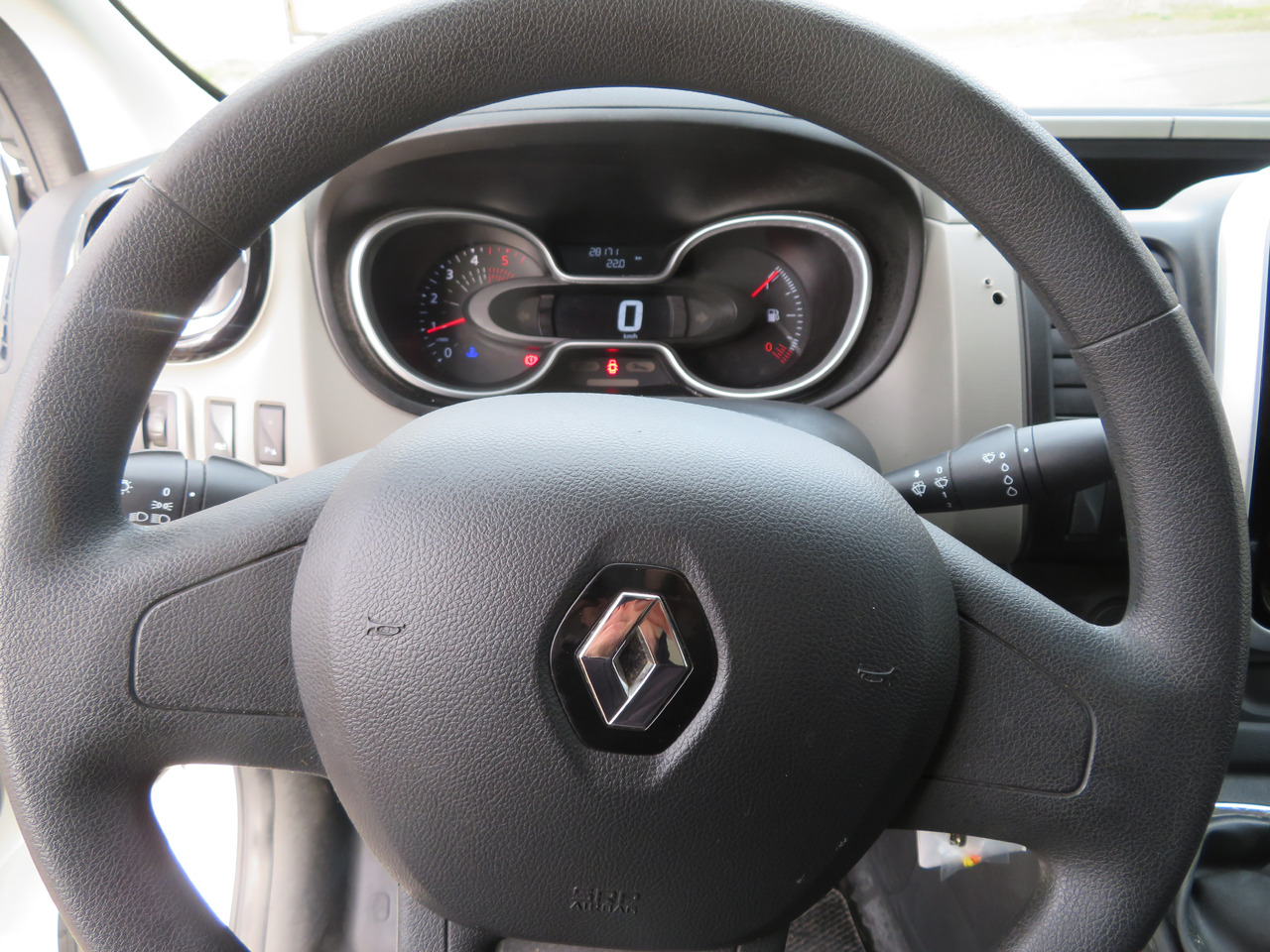 Lizing Renault Trafic 1.6dCi L1H1 Renault Trafic 1.6dCi L1H1: slika 14 Lizing Renault Trafic 1.6dCi L1H1 Renault Trafic 1.6dCi L1H1: slika 14