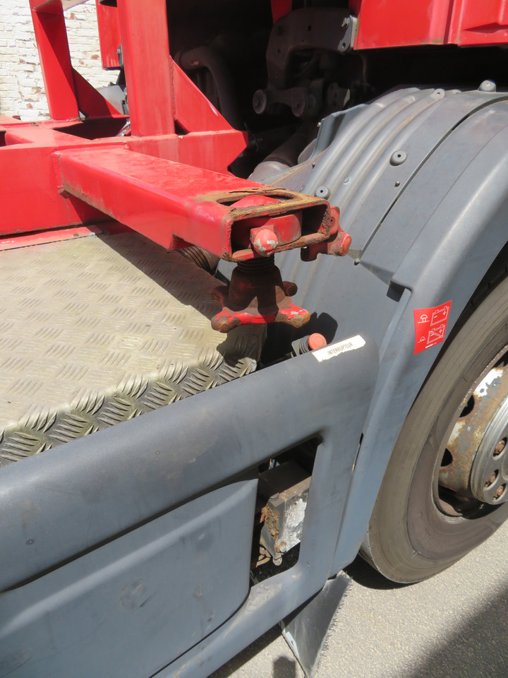 Scania 94 GB 6X2 - Kamion sa golom šasijom i zatvorenom kabinom: slika 5 Scania 94 GB 6X2 - Kamion sa golom šasijom i zatvorenom kabinom: slika 5