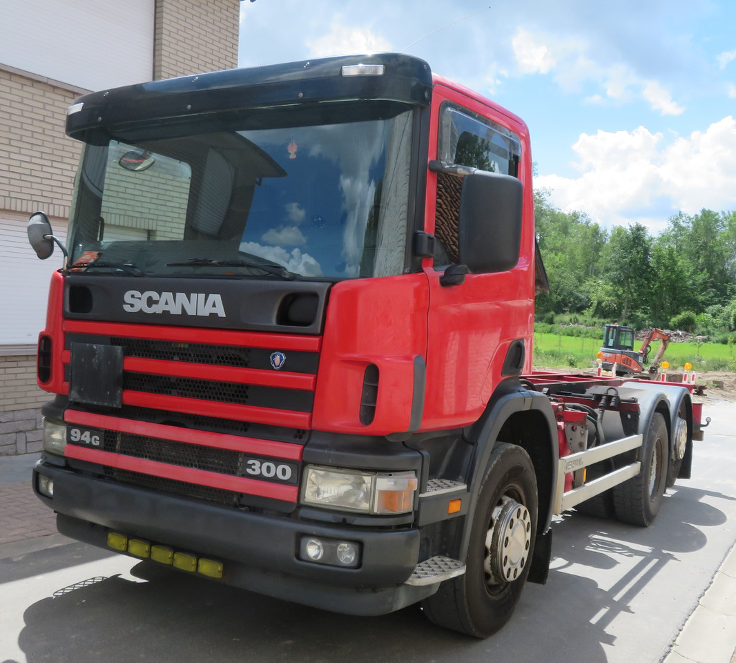 Scania 94 GB 6X2 - Kamion sa golom šasijom i zatvorenom kabinom: slika 3 Scania 94 GB 6X2 - Kamion sa golom šasijom i zatvorenom kabinom: slika 3