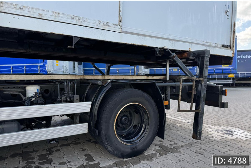 Mercedes-Benz Atego 816 Day Cab, Euro 5, BDF / EPS automatic / standklima / Hydraulic system - Kamion za prevoz kontejnera/ Kamion sa promenjivim sandukom: slika 5 Mercedes-Benz Atego 816 Day Cab, Euro 5, BDF / EPS automatic / standklima / Hydraulic system - Kamion za prevoz kontejnera/ Kamion sa promenjivim sandukom: slika 5