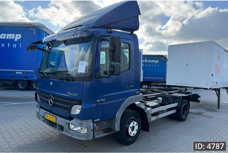 Mercedes-Benz Atego 816 Day Cab, Euro 5, BDF / EPS automatic / standklima / Hydraulic system - Kamion za prevoz kontejnera/ Kamion sa promenjivim sandukom: slika 1 Mercedes-Benz Atego 816 Day Cab, Euro 5, BDF / EPS automatic / standklima / Hydraulic system - Kamion za prevoz kontejnera/ Kamion sa promenjivim sandukom: slika 1