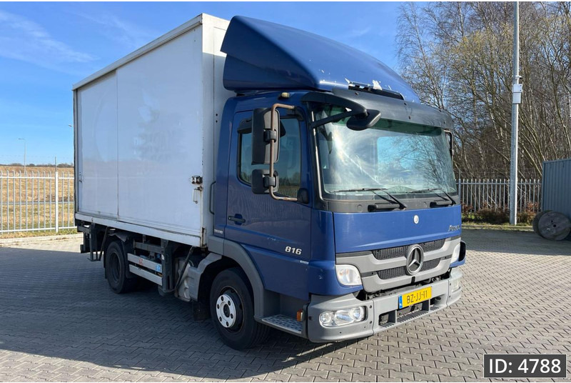 Mercedes-Benz Atego 816 Day Cab, Euro 5, BDF / EPS automatic / standklima / Hydraulic system - Kamion za prevoz kontejnera/ Kamion sa promenjivim sandukom: slika 4 Mercedes-Benz Atego 816 Day Cab, Euro 5, BDF / EPS automatic / standklima / Hydraulic system - Kamion za prevoz kontejnera/ Kamion sa promenjivim sandukom: slika 4
