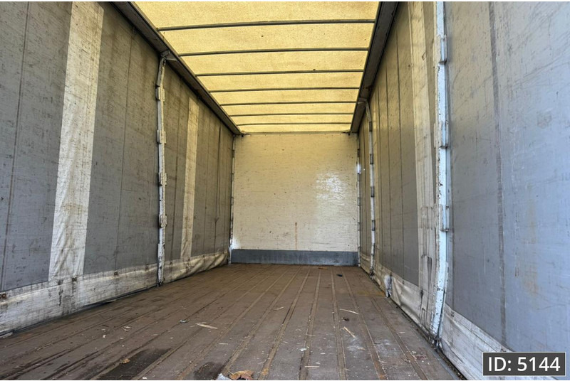 Scania P230 Day Cab, Euro 5, / Manual / 750x248x260 / DHOLLANDIA - Kamion sa ceradom: slika 5 Scania P230 Day Cab, Euro 5, / Manual / 750x248x260 / DHOLLANDIA - Kamion sa ceradom: slika 5