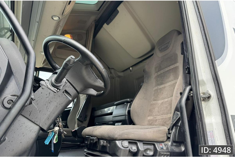 Iveco AS440STX/P Hi-Way Stralis, Euro 6, / 2 Tanks / Perfect condition / NL Truck - Tegljač: slika 5 Iveco AS440STX/P Hi-Way Stralis, Euro 6, / 2 Tanks / Perfect condition / NL Truck - Tegljač: slika 5