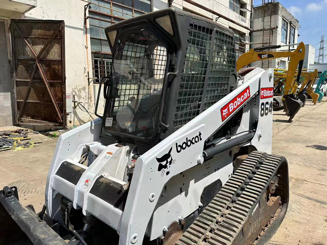 BOBCAT Skid Steer Loader - Mini utovarivač: slika 4 BOBCAT Skid Steer Loader - Mini utovarivač: slika 4