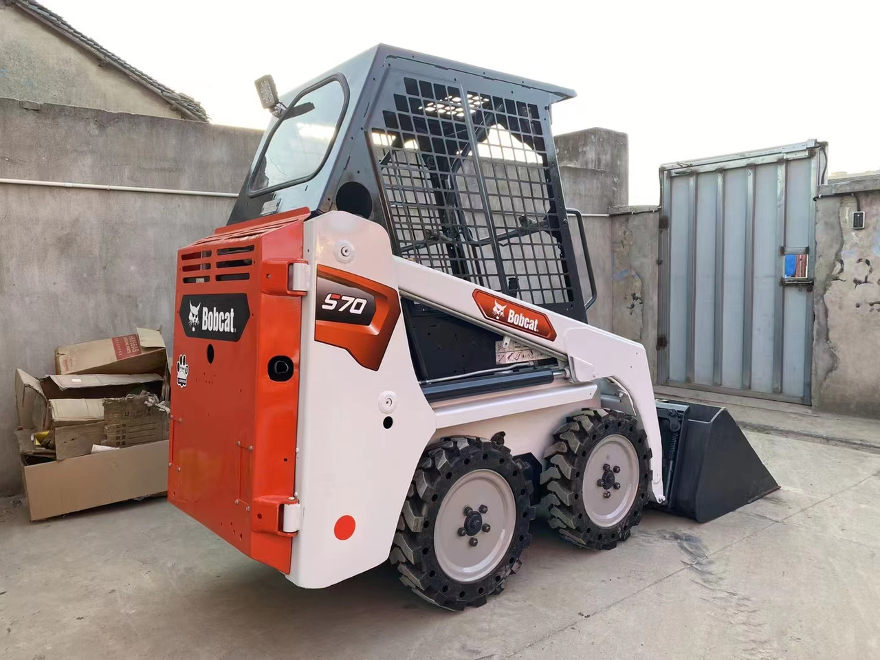 BOBCAT Skid Steer Loader S70 - Mini utovarivač: slika 5 BOBCAT Skid Steer Loader S70 - Mini utovarivač: slika 5