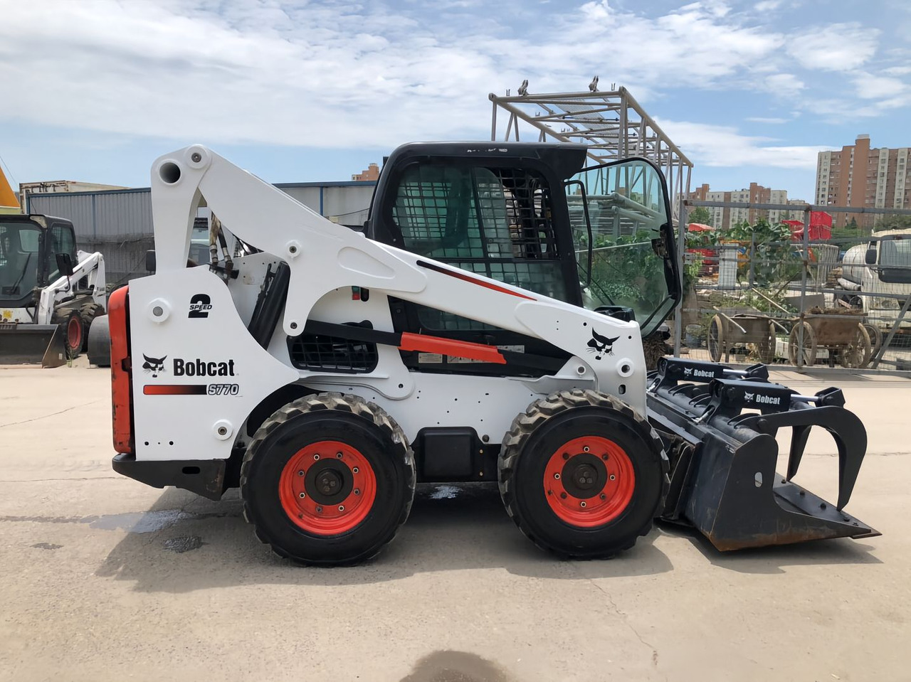 BOBCAT Skid Steer Loader S770 Click for Discount - Mini utovarivač: slika 5 BOBCAT Skid Steer Loader S770 Click for Discount - Mini utovarivač: slika 5