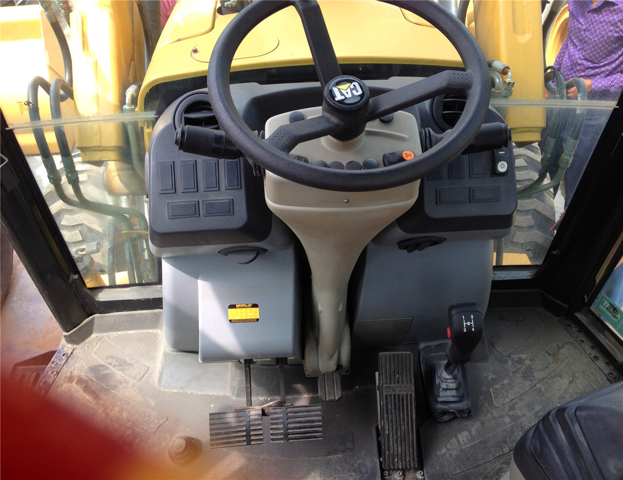CAT 420F Backhoe Loader - Bager utovarivač: slika 3 CAT 420F Backhoe Loader - Bager utovarivač: slika 3