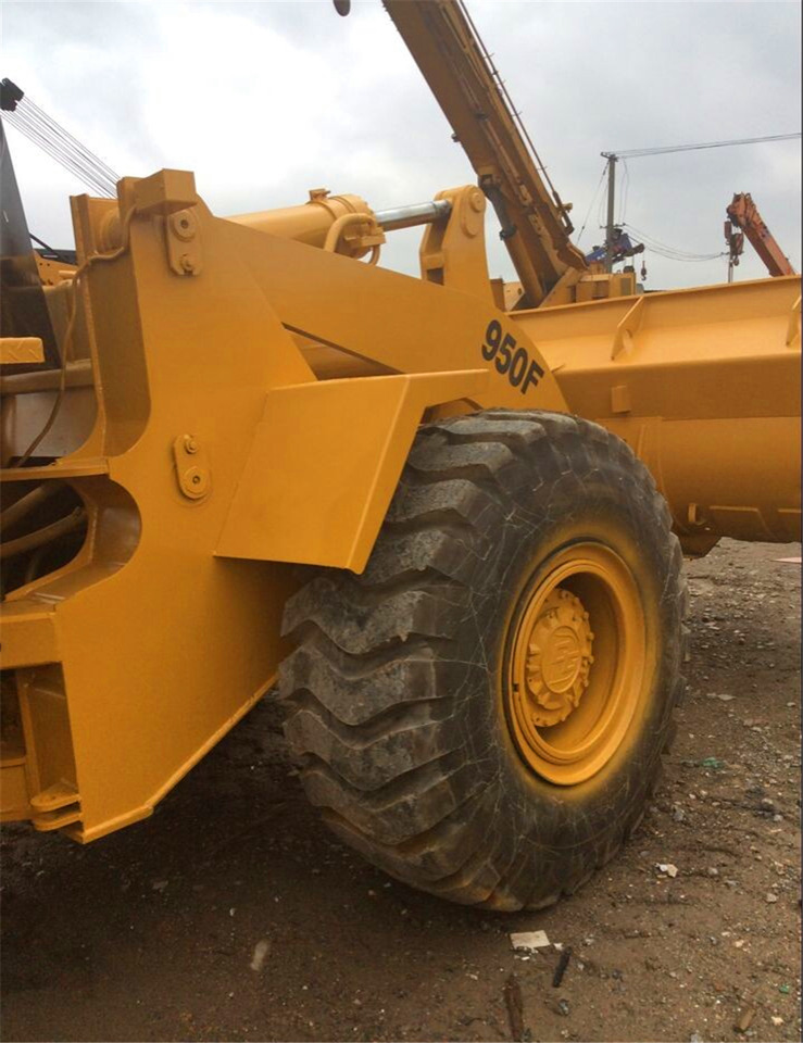 Utovarivač točkaš CAT Wheel Loader CAT 950F: slika 6 Utovarivač točkaš CAT Wheel Loader CAT 950F: slika 6