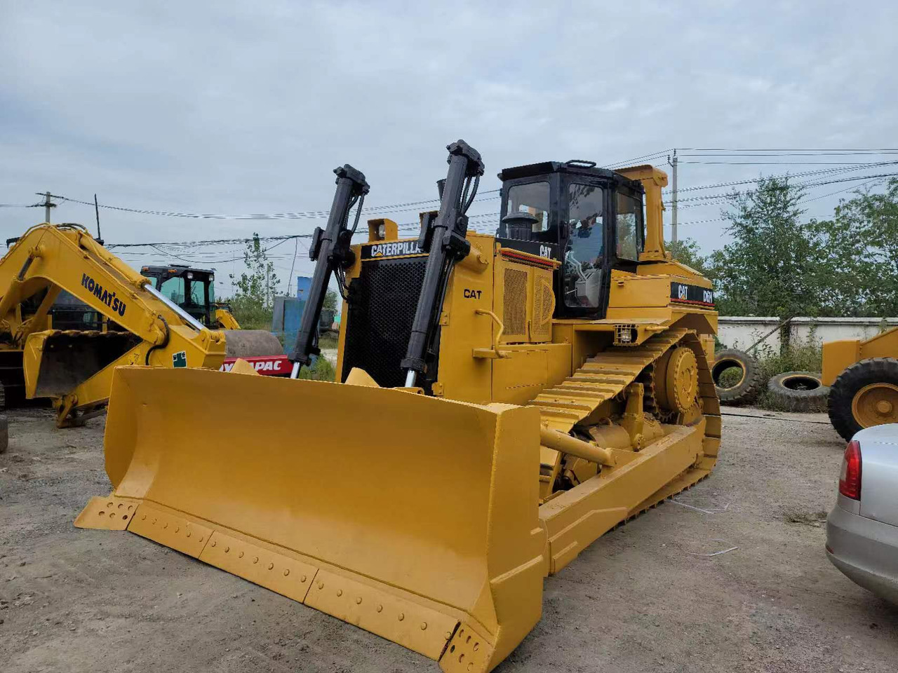 CATERPILLAR D6H - Buldožer: slika 1 CATERPILLAR D6H - Buldožer: slika 1
