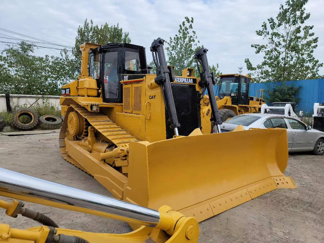 CATERPILLAR D6H - Buldožer: slika 2 CATERPILLAR D6H - Buldožer: slika 2