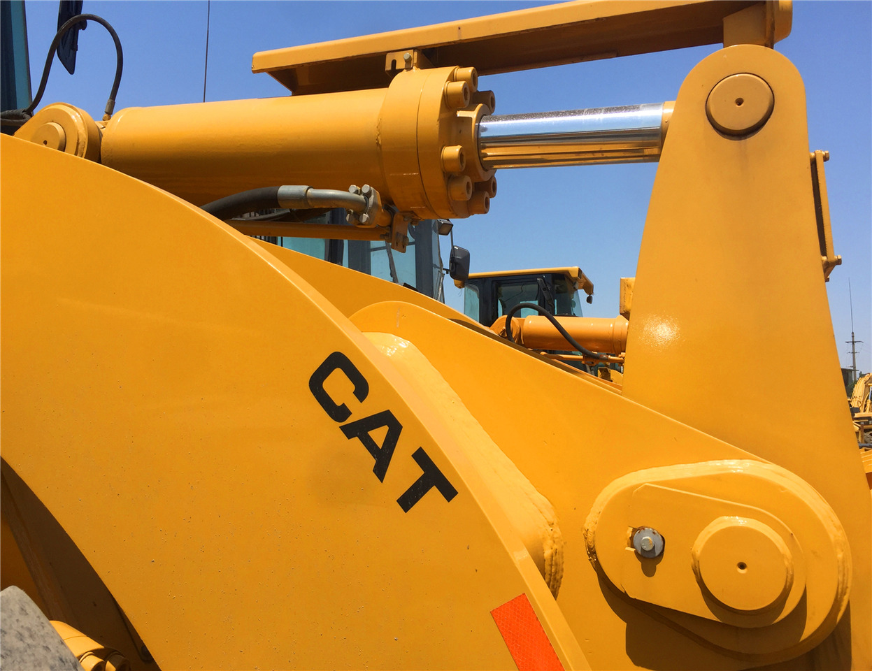 CATERPILLAR Wheel Loader 966H Click Here for Discount - Utovarivač točkaš: slika 3 CATERPILLAR Wheel Loader 966H Click Here for Discount - Utovarivač točkaš: slika 3