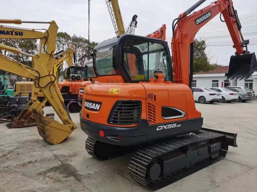DOOSAN DX 55 Mini excavator - Mini bager: slika 4 DOOSAN DX 55 Mini excavator - Mini bager: slika 4