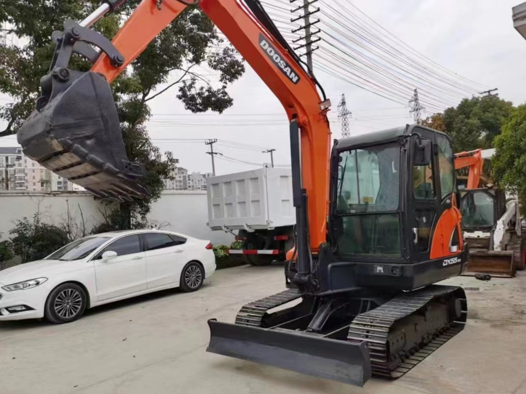 DOOSAN DX 55 Mini excavator - Mini bager: slika 2 DOOSAN DX 55 Mini excavator - Mini bager: slika 2