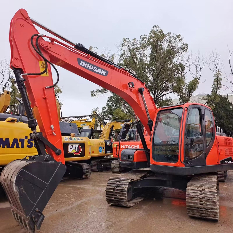 DOOSAN DX140 Crawler excavator Good condition - Bager guseničar: slika 3 DOOSAN DX140 Crawler excavator Good condition - Bager guseničar: slika 3