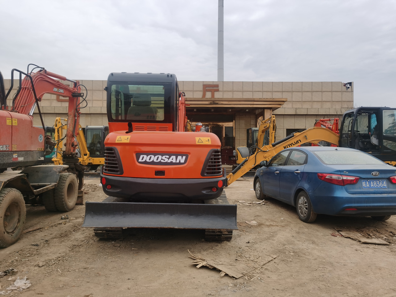 DOOSAN DX60 - Bager guseničar: slika 5 DOOSAN DX60 - Bager guseničar: slika 5