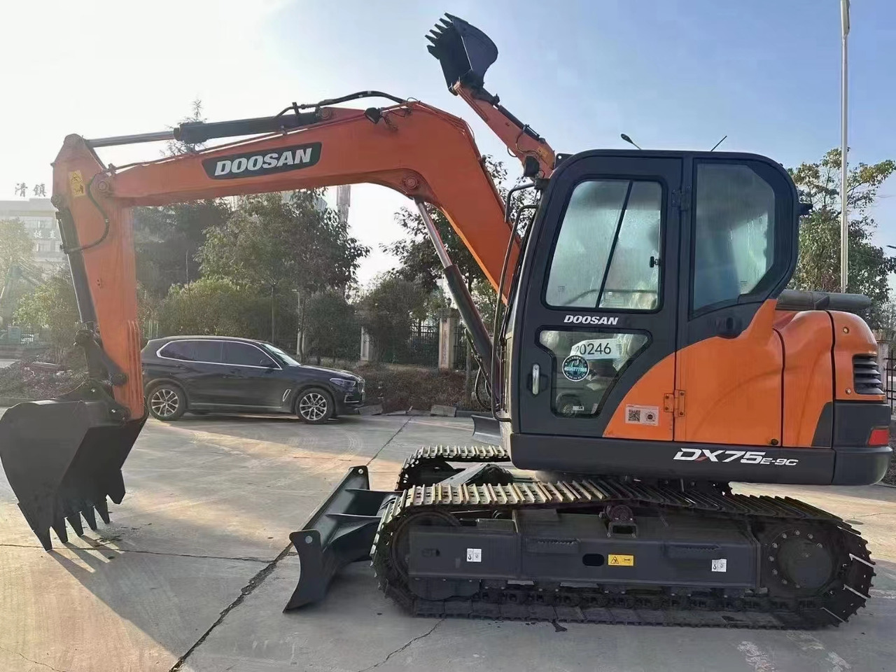 DOOSAN DX75 Mini excavator 7.5 ton - Mini bager: slika 1 DOOSAN DX75 Mini excavator 7.5 ton - Mini bager: slika 1