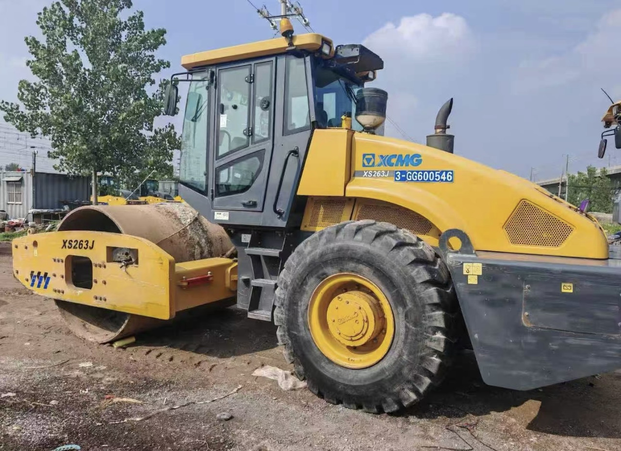 XCMG XCMG XS263J Original Road Roller Negotiable - Građevinska mašina: slika 1 XCMG XCMG XS263J Original Road Roller Negotiable - Građevinska mašina: slika 1