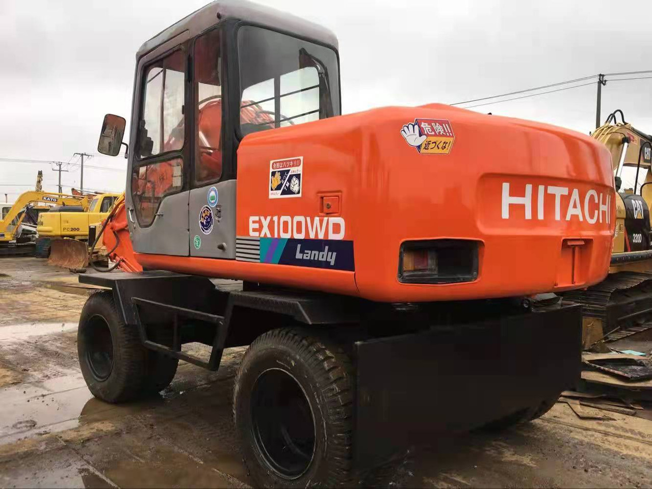 HITACHI EX100WD - Bager guseničar: slika 2 HITACHI EX100WD - Bager guseničar: slika 2