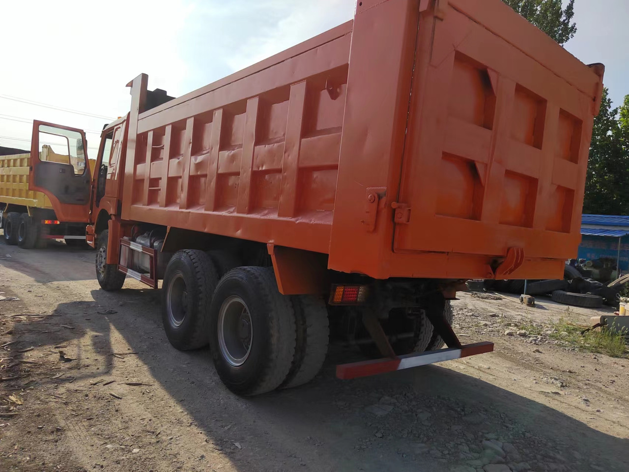 HOWO 371 Dump Truck 6*4 CLick here for Discount - Istovarivač: slika 5 HOWO 371 Dump Truck 6*4 CLick here for Discount - Istovarivač: slika 5