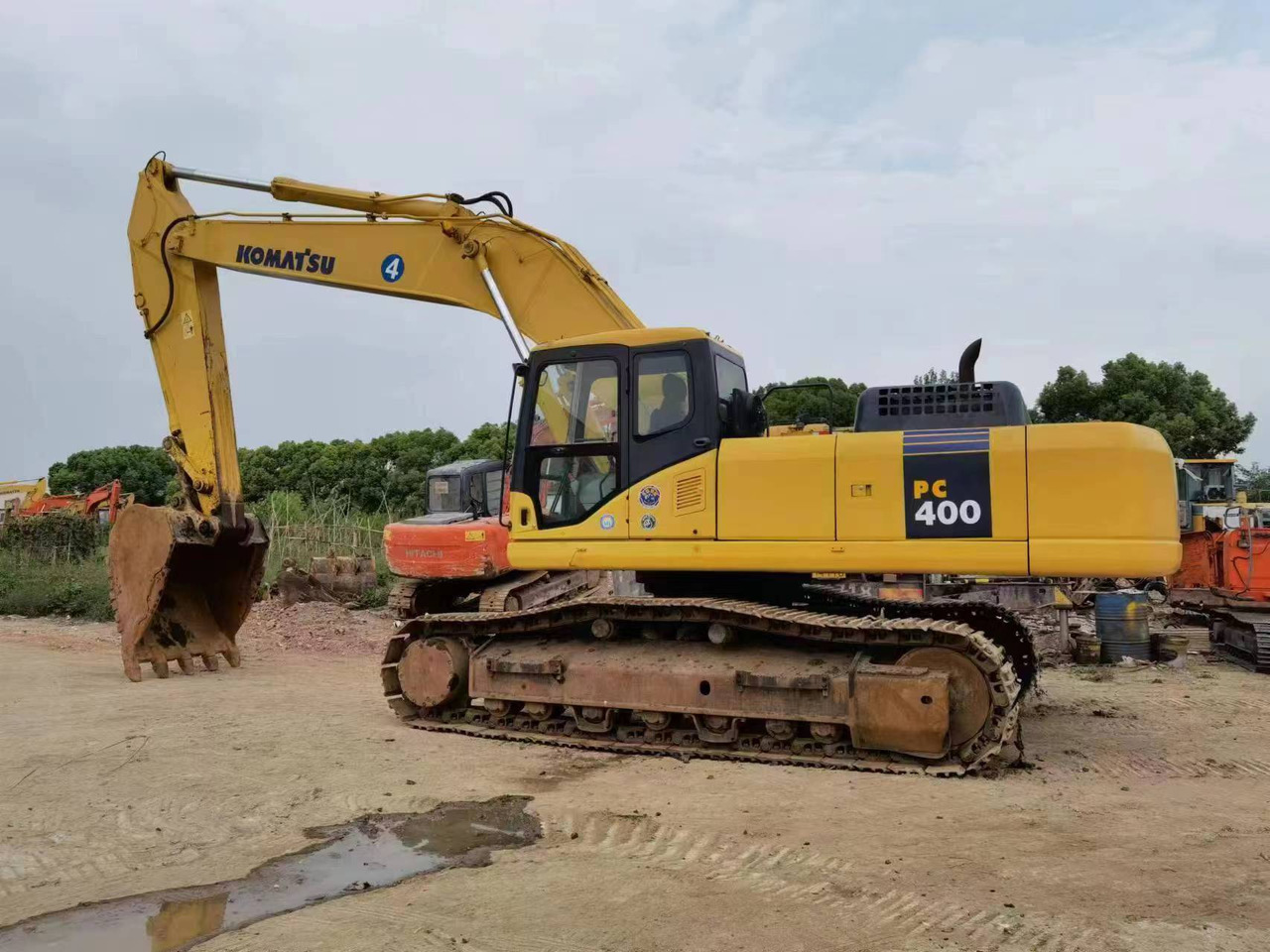 KOMATSU PC400-7 Excavator Click for Discount - Bager: slika 1 KOMATSU PC400-7 Excavator Click for Discount - Bager: slika 1