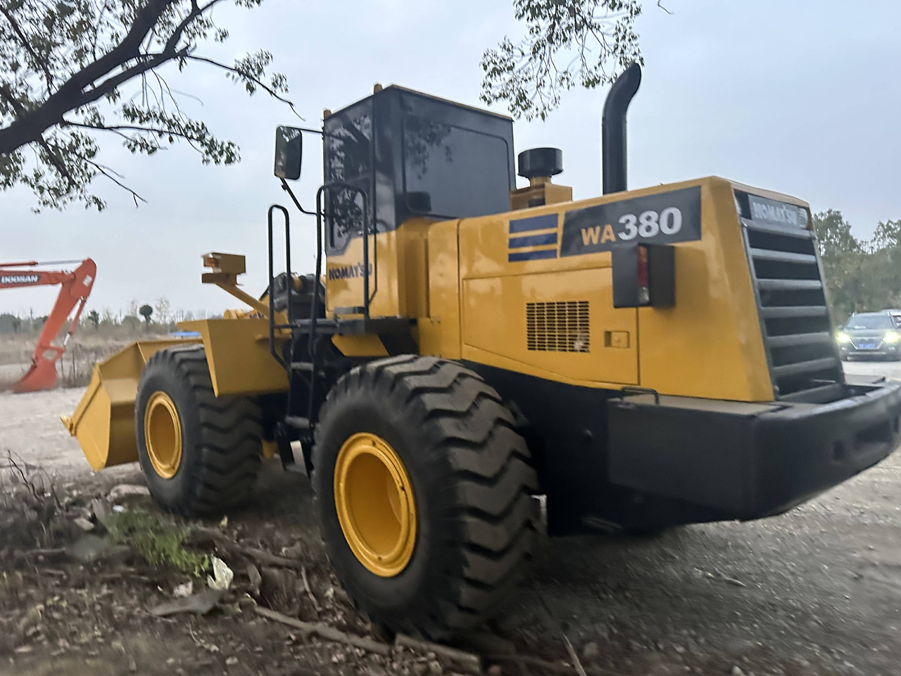 KOMATSU WA380 Wheel Loader Click for Discount - Utovarivač točkaš: slika 2 KOMATSU WA380 Wheel Loader Click for Discount - Utovarivač točkaš: slika 2