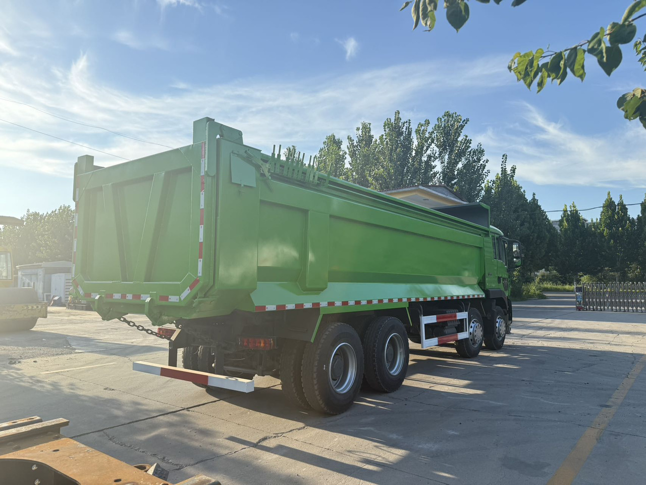 HOWO 8*4 TX Dump Truck Click for Discount - Kamion: slika 4 HOWO 8*4 TX Dump Truck Click for Discount - Kamion: slika 4