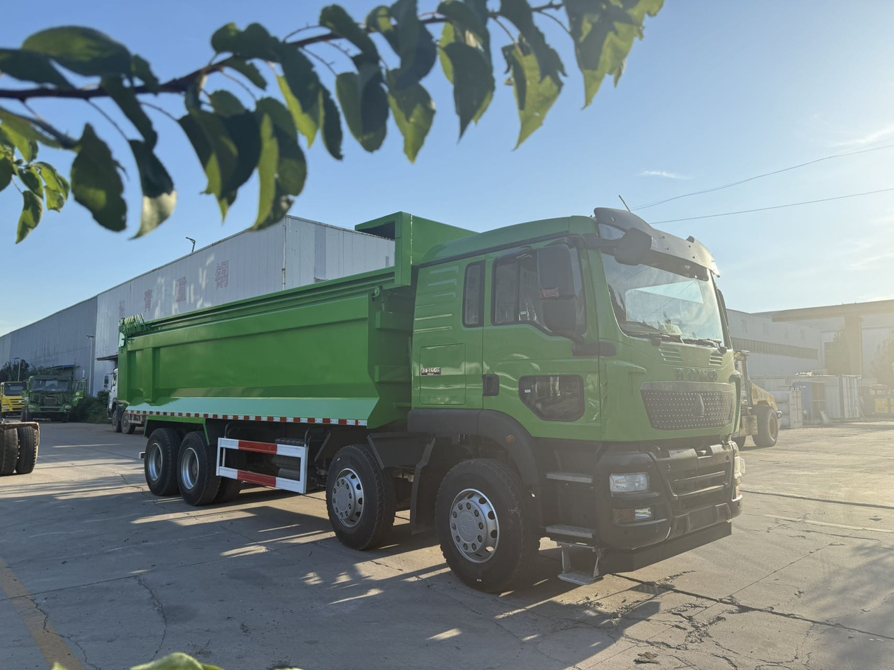 HOWO 8*4 TX Dump Truck Click for Discount - Kamion: slika 3 HOWO 8*4 TX Dump Truck Click for Discount - Kamion: slika 3