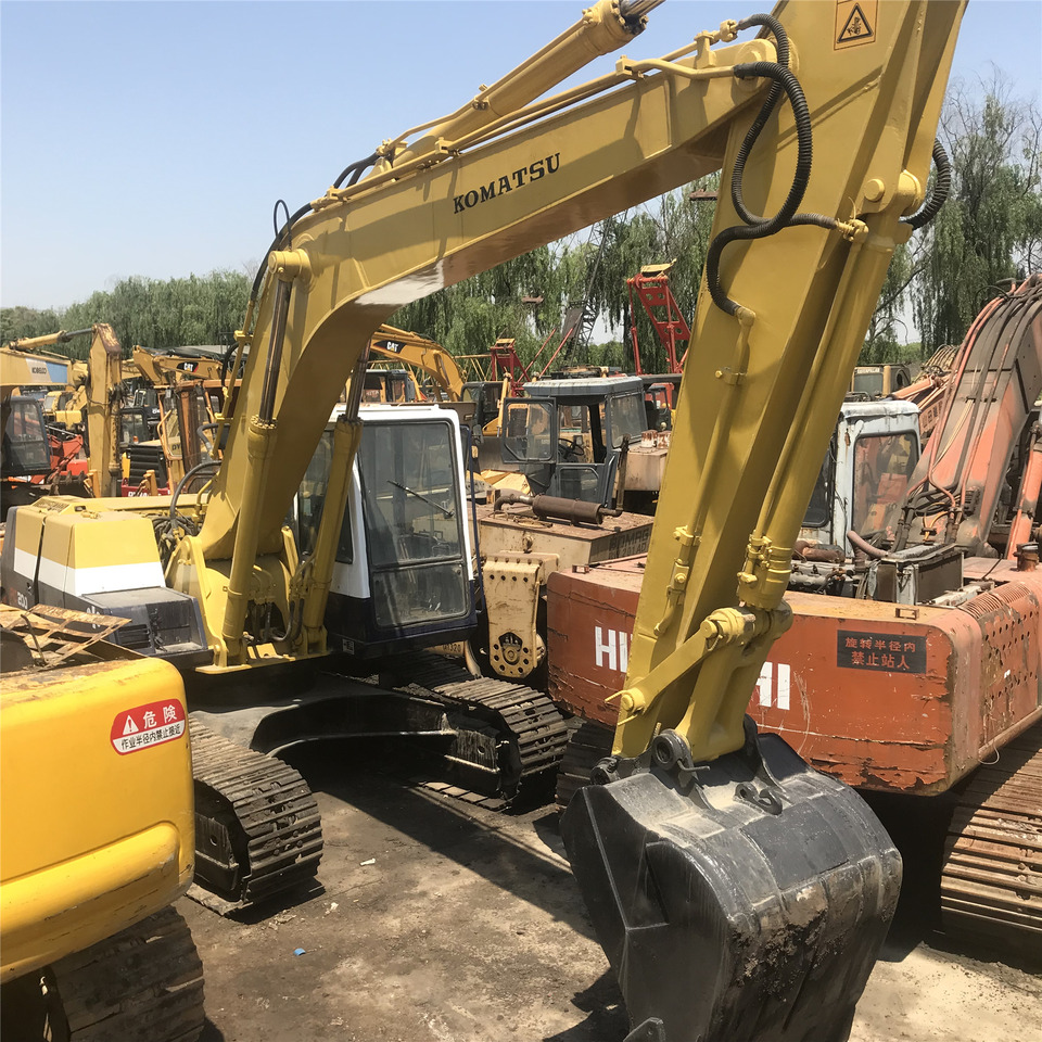 Komatsu Excavator PC200-5 - Bager: slika 1 Komatsu Excavator PC200-5 - Bager: slika 1