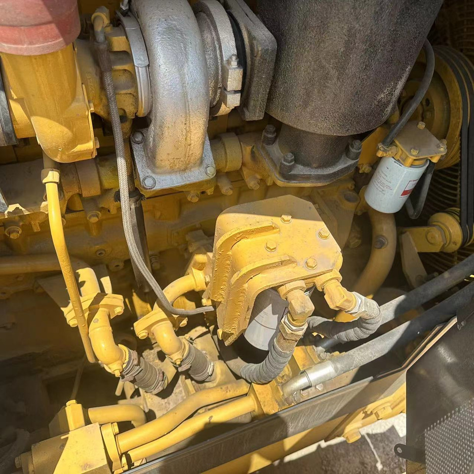 SHANTUI Bulldozer SD 32 Low Hours Good Condition - Buldožer: slika 2 SHANTUI Bulldozer SD 32 Low Hours Good Condition - Buldožer: slika 2