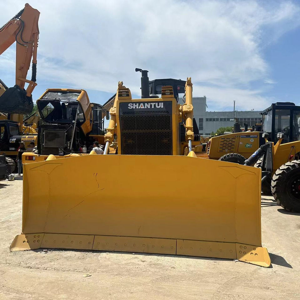SHANTUI Bulldozer SD 32 Low Hours Good Condition - Buldožer: slika 3 SHANTUI Bulldozer SD 32 Low Hours Good Condition - Buldožer: slika 3