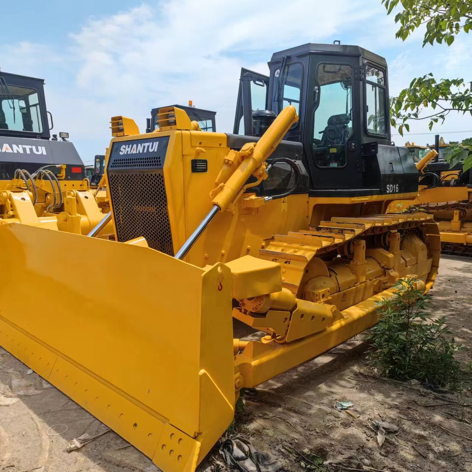 SHANTUI Bulldozer SD16 with Low Hours for Sale - Buldožer: slika 1 SHANTUI Bulldozer SD16 with Low Hours for Sale - Buldožer: slika 1