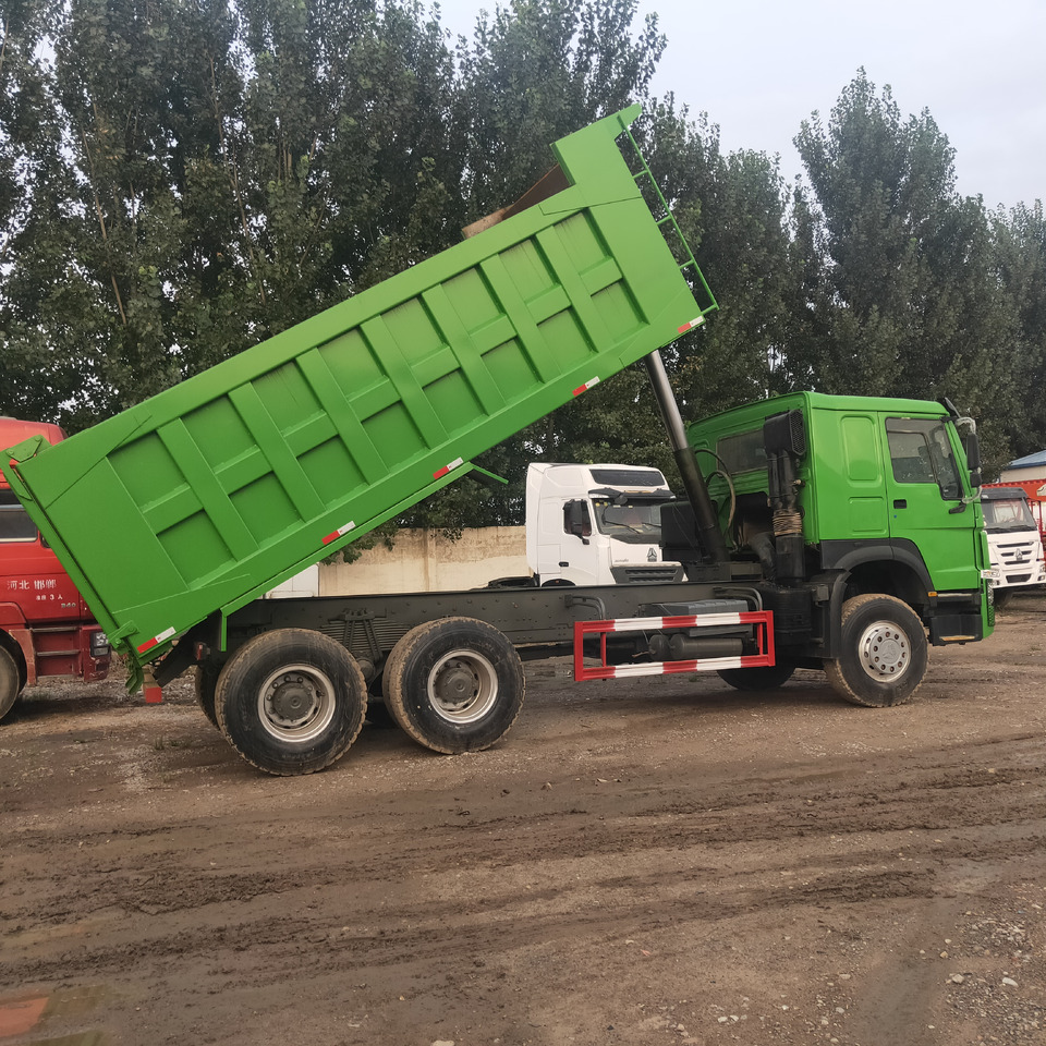SINOTRUK HOWO 371 6X4 CLICK HERE FOR DISCOUNT - Istovarivač: slika 3 SINOTRUK HOWO 371 6X4 CLICK HERE FOR DISCOUNT - Istovarivač: slika 3