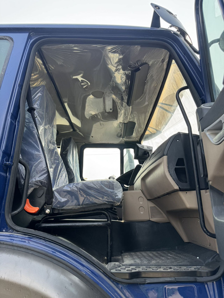 Istovarivač SINOTRUK HOWO Dump Truck 8x4 Click for Discount: slika 7