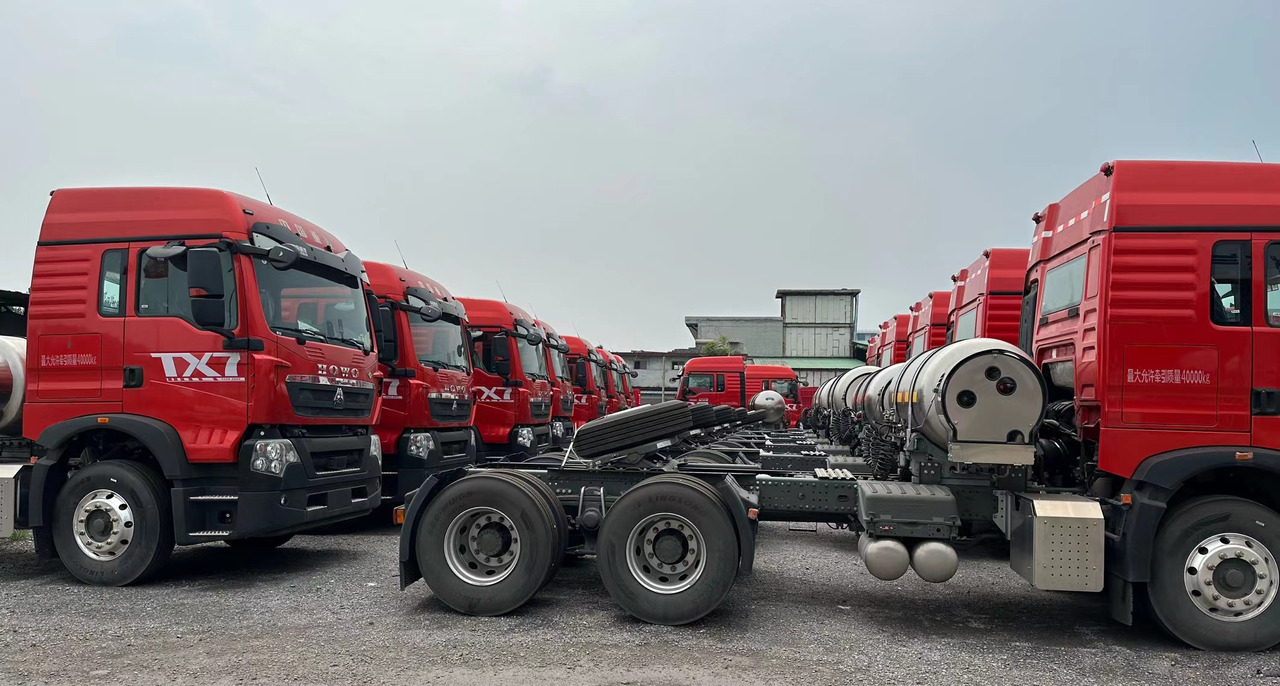 SINOTRUK HOWO TX480HP Tractor Unit Click for Discount - Istovarivač: slika 5 SINOTRUK HOWO TX480HP Tractor Unit Click for Discount - Istovarivač: slika 5