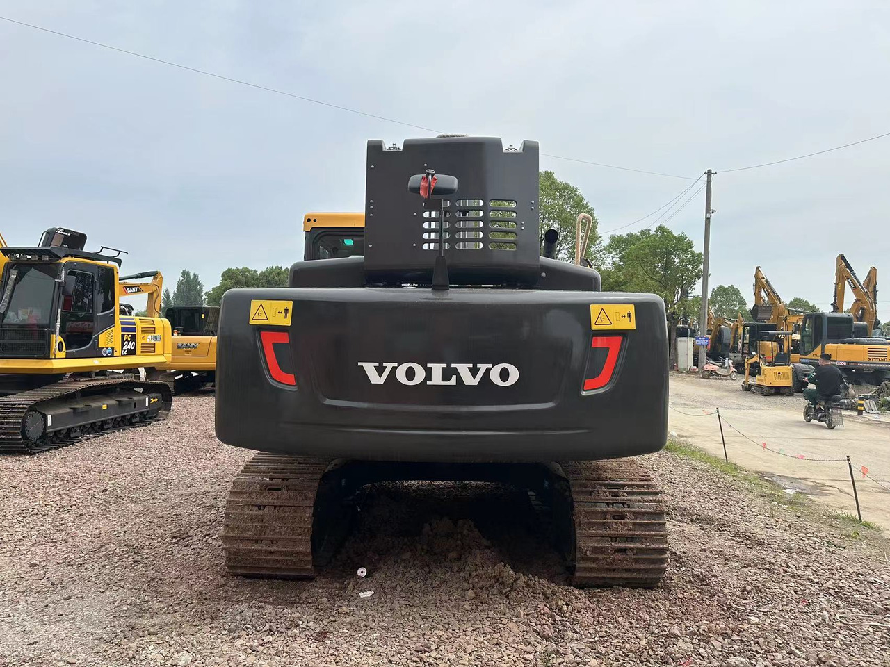 VOLVO Excavator EC240D Cilck for Discount - Bager guseničar: slika 5 VOLVO Excavator EC240D Cilck for Discount - Bager guseničar: slika 5