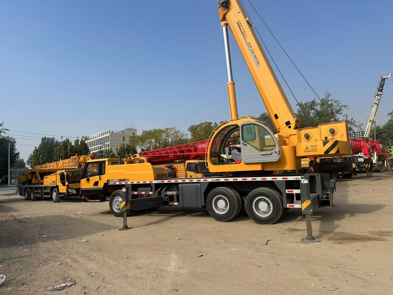 XCMG Crane QY25K5D Good Condition - Kran: slika 3 XCMG Crane QY25K5D Good Condition - Kran: slika 3