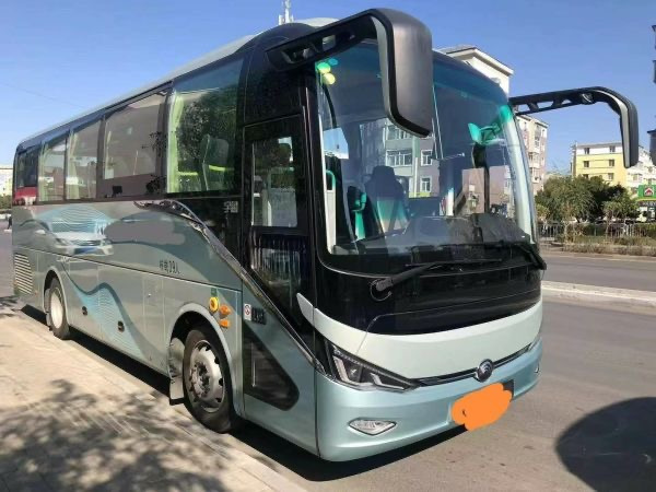 YUTONG 39 Seaters Coach Good condition Low mileage - Turistički autobus: slika 1 YUTONG 39 Seaters Coach Good condition Low mileage - Turistički autobus: slika 1
