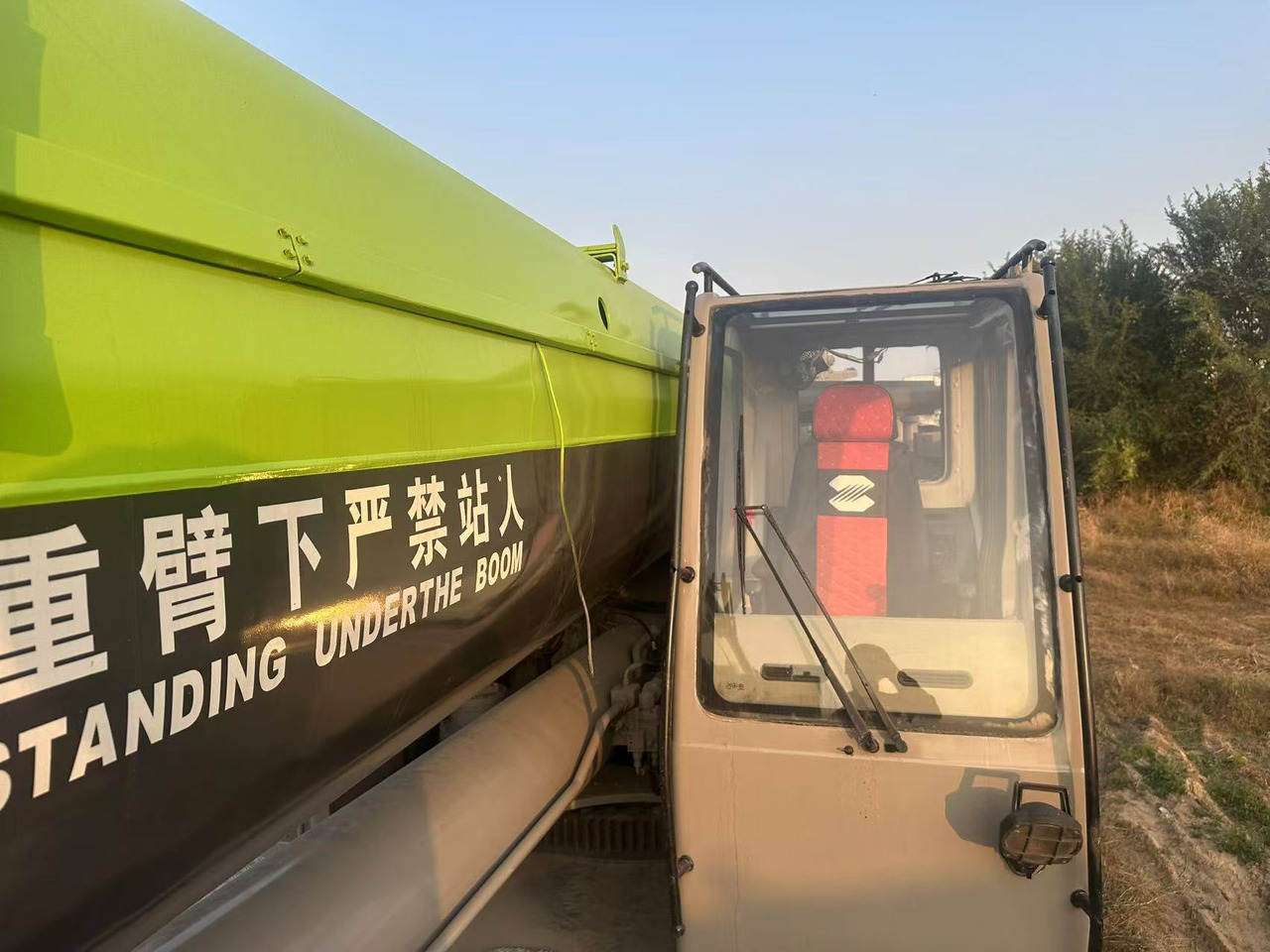 Autokran za sve terene ZOOMLION Crane 90 Ton Click Here for Discount: slika 12 Autokran za sve terene ZOOMLION Crane 90 Ton Click Here for Discount: slika 12