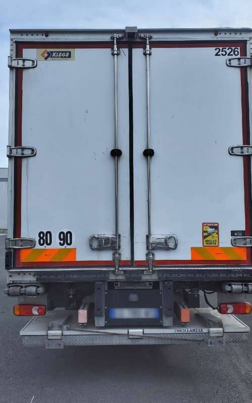 Camion Porteur FRIGO 14 TONNES 250 CV HAYON CARROSSERIE KLEGE MONO TEMP GROUPE CARRIER SUPRA 85 - Hladnjača: slika 2 Camion Porteur FRIGO 14 TONNES 250 CV HAYON CARROSSERIE KLEGE MONO TEMP GROUPE CARRIER SUPRA 85 - Hladnjača: slika 2