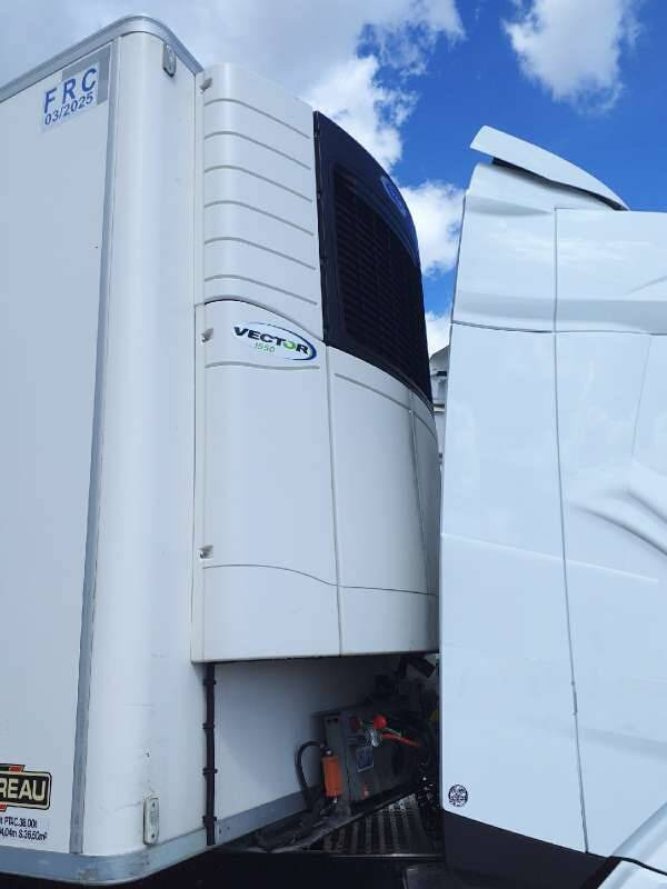 Semi-remorque 3 Essieux FRIGO 38 TONNES HAYON CAISSE CHEREAU GROUPE CARRIER VECTOR 1550 - Poluprikolica hladnjače: slika 2 Semi-remorque 3 Essieux FRIGO 38 TONNES HAYON CAISSE CHEREAU GROUPE CARRIER VECTOR 1550 - Poluprikolica hladnjače: slika 2
