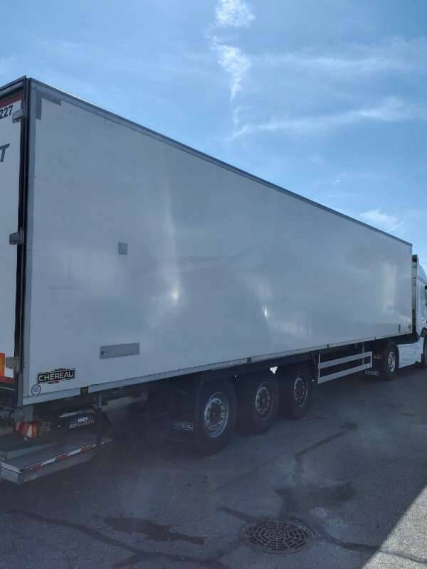 Semi-remorque 3 Essieux FRIGO 38 TONNES HAYON CAISSE CHEREAU GROUPE CARRIER VECTOR 1950 MT - Poluprikolica hladnjače: slika 4 Semi-remorque 3 Essieux FRIGO 38 TONNES HAYON CAISSE CHEREAU GROUPE CARRIER VECTOR 1950 MT - Poluprikolica hladnjače: slika 4