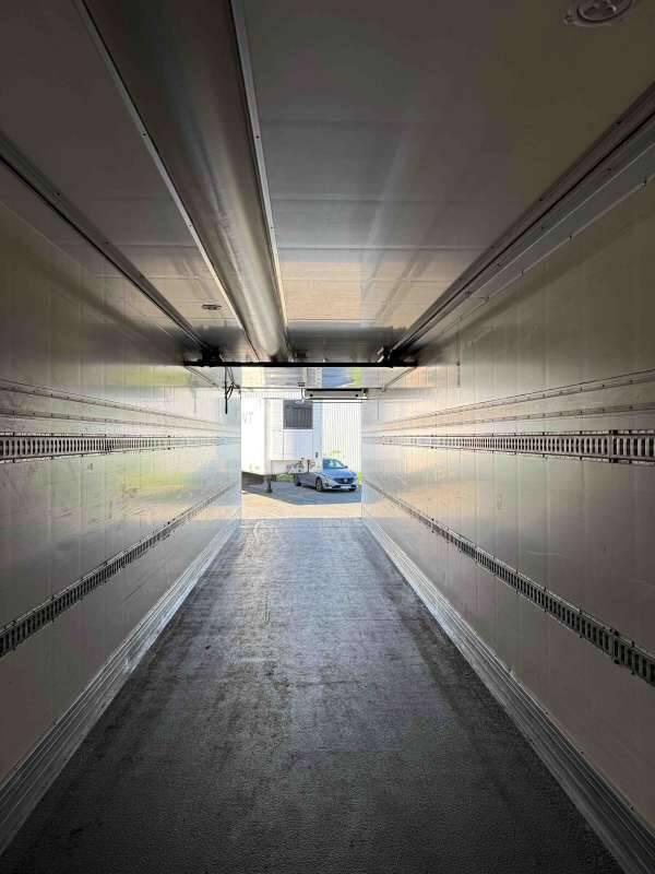 Poluprikolica hladnjače Semi-remorque 3 Essieux FRIGO 38 TONNES HAYON CAISSE CHEREAU GROUPE THERMOKING SLXI SPECTRUM: slika 10 Poluprikolica hladnjače Semi-remorque 3 Essieux FRIGO 38 TONNES HAYON CAISSE CHEREAU GROUPE THERMOKING SLXI SPECTRUM: slika 10