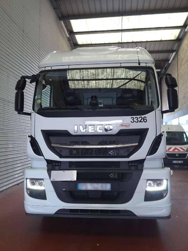 Tracteur 19 TONNES 360 CV 1 COUCHETTE - Tegljač: slika 1 Tracteur 19 TONNES 360 CV 1 COUCHETTE - Tegljač: slika 1