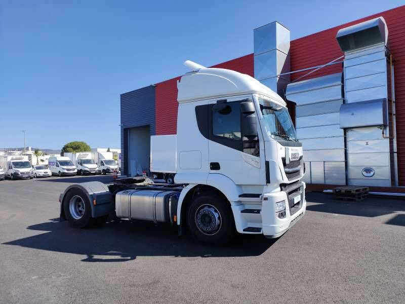 Tracteur 19 TONNES 360 CV 1 COUCHETTE - Tegljač: slika 1 Tracteur 19 TONNES 360 CV 1 COUCHETTE - Tegljač: slika 1