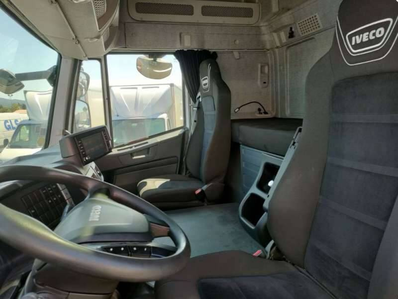 Tracteur 19 TONNES 360 CV 1 COUCHETTE - Tegljač: slika 5 Tracteur 19 TONNES 360 CV 1 COUCHETTE - Tegljač: slika 5