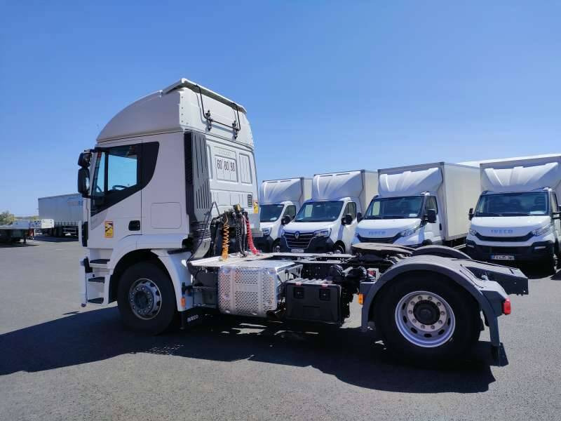 Tracteur 19 TONNES 360 CV 1 COUCHETTE - Tegljač: slika 3 Tracteur 19 TONNES 360 CV 1 COUCHETTE - Tegljač: slika 3