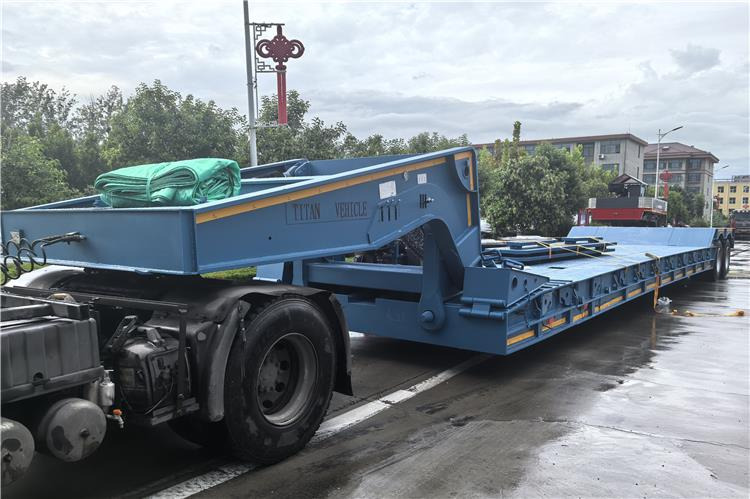 TITAN 2 Axle 80 Ton Detachable Gooseneck Trailer for Sale In Nigeria - Niska poluprikolica za prevoz: slika 1 TITAN 2 Axle 80 Ton Detachable Gooseneck Trailer for Sale In Nigeria - Niska poluprikolica za prevoz: slika 1