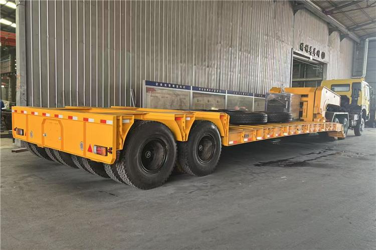 TITAN 2 Axle Detachable Gooseneck Trailer for Sale In Jamaica - Niska poluprikolica za prevoz: slika 3 TITAN 2 Axle Detachable Gooseneck Trailer for Sale In Jamaica - Niska poluprikolica za prevoz: slika 3
